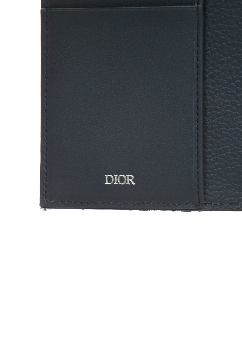 Saddle Vertical Bifold Card Holder