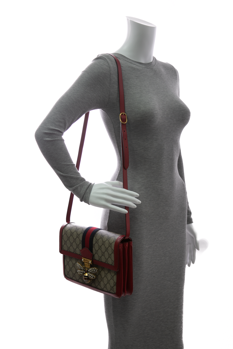 Queen Margaret Medium Shoulder Bag