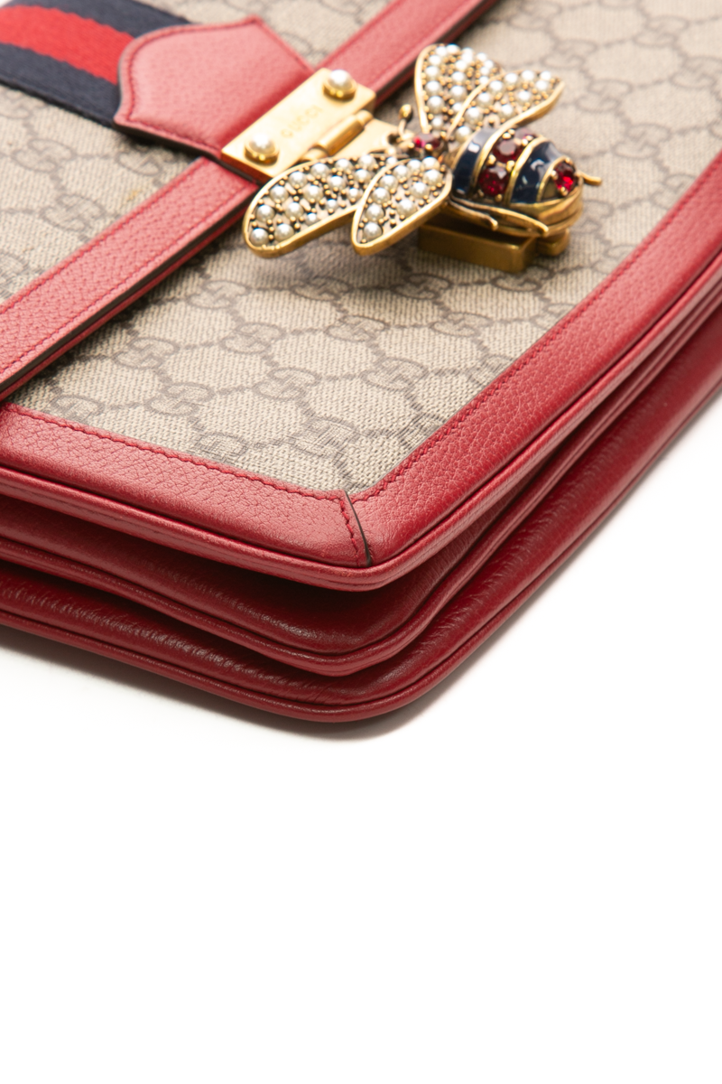 Queen Margaret Medium Shoulder Bag