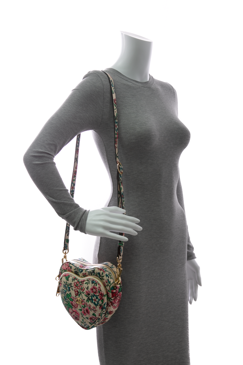 Gucci-Brit-Roses-Mini-Heart-Bag-295062