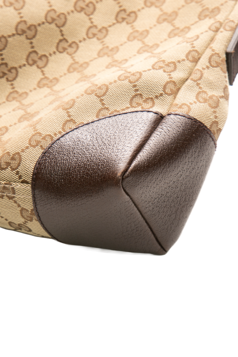 GG Canvas Shoulder Bag