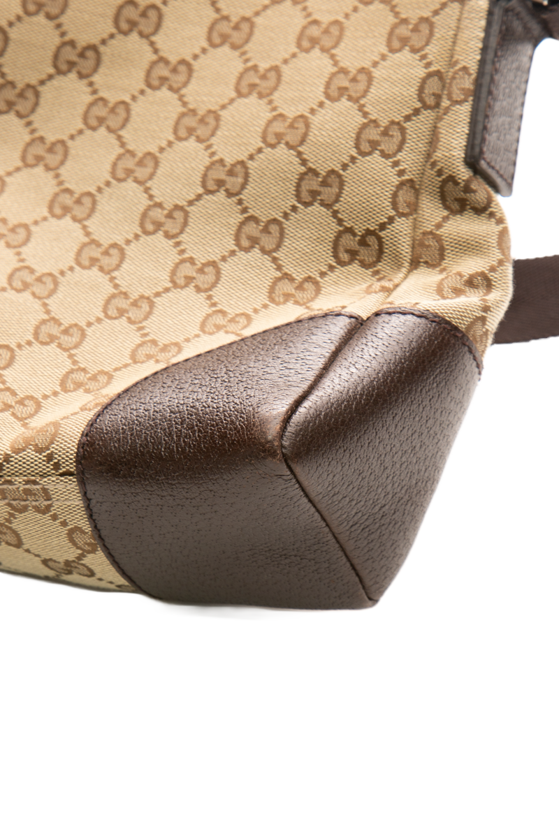 GG Canvas Shoulder Bag