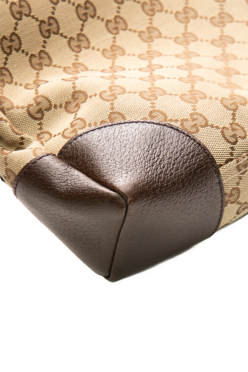 GG Canvas Shoulder Bag