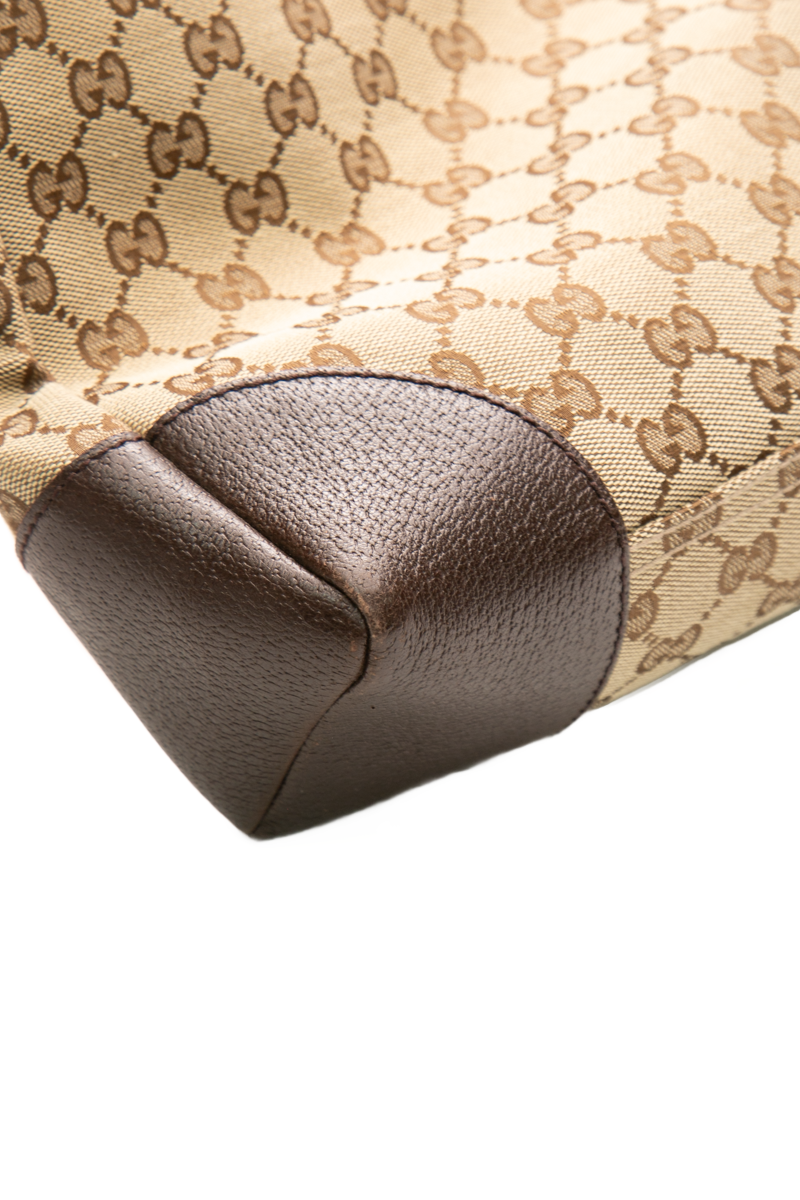 GG Canvas Shoulder Bag