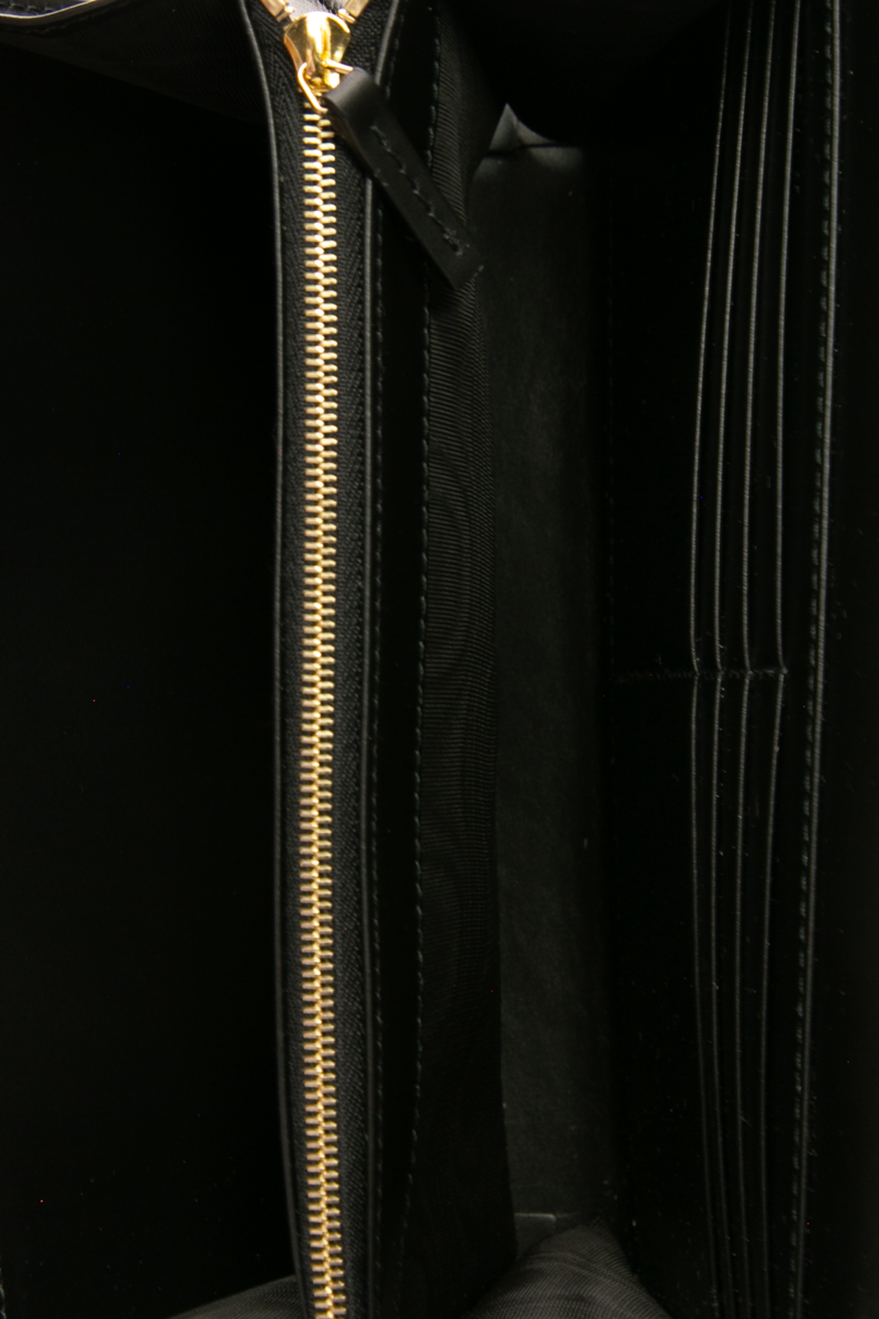 GG Debossed Chain Wallet