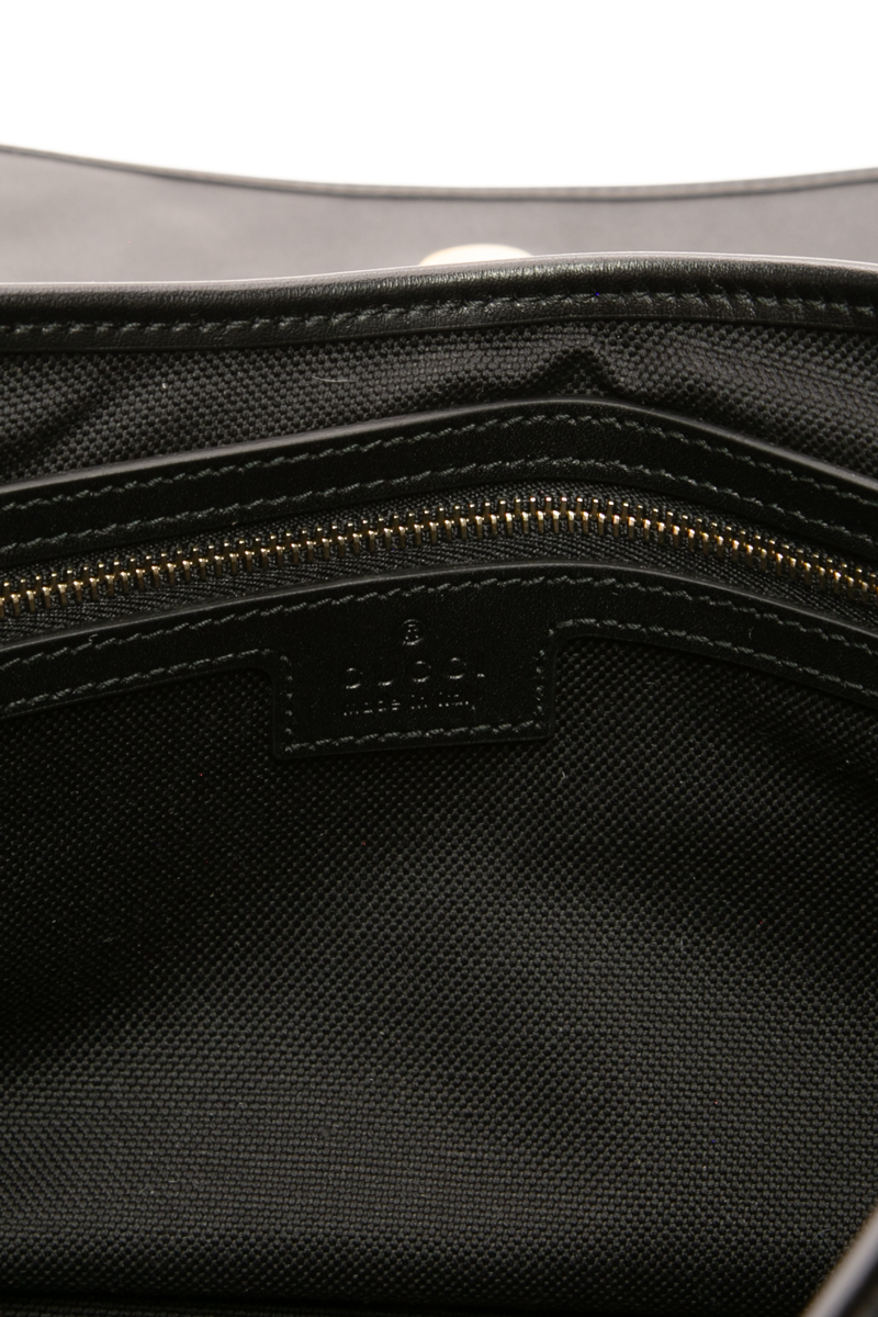 GG Emblem Medium Shoulder Bag