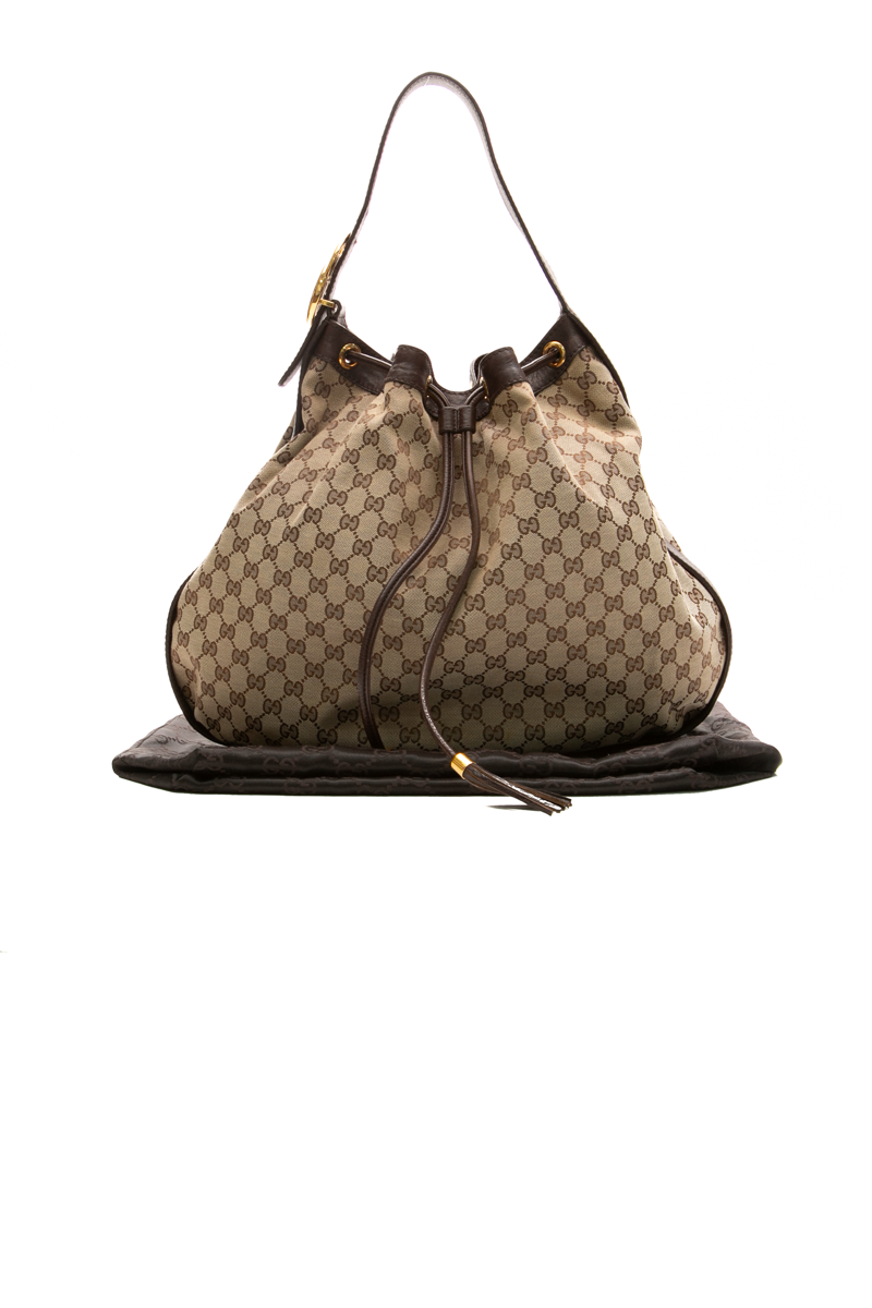 Interlocking Icon Medium Shoulder Bag