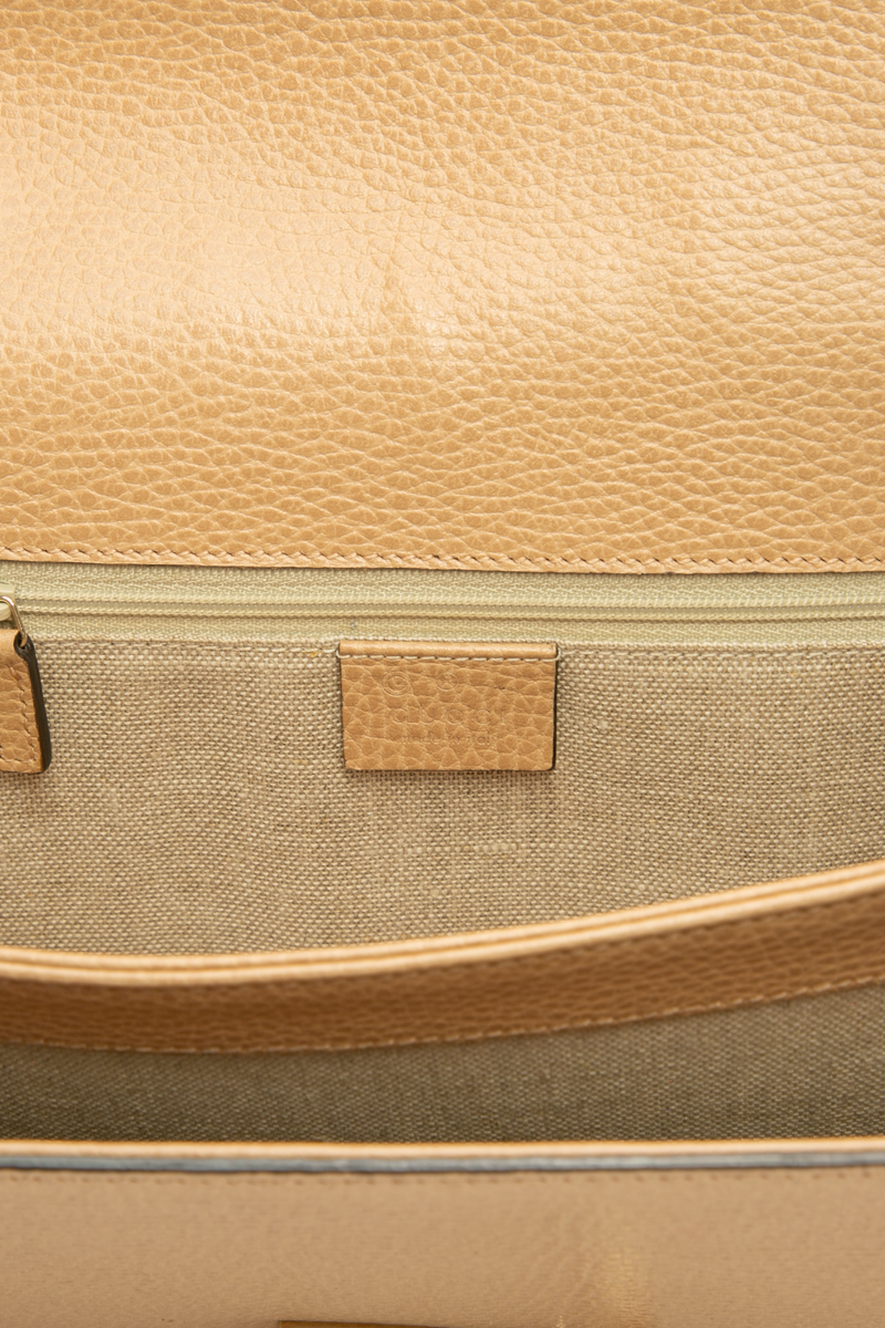 Interlocking G Medium Shoulder Bag
