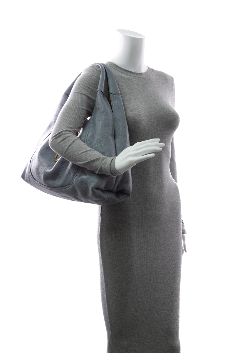 Maxi Softbit Shoulder Bag