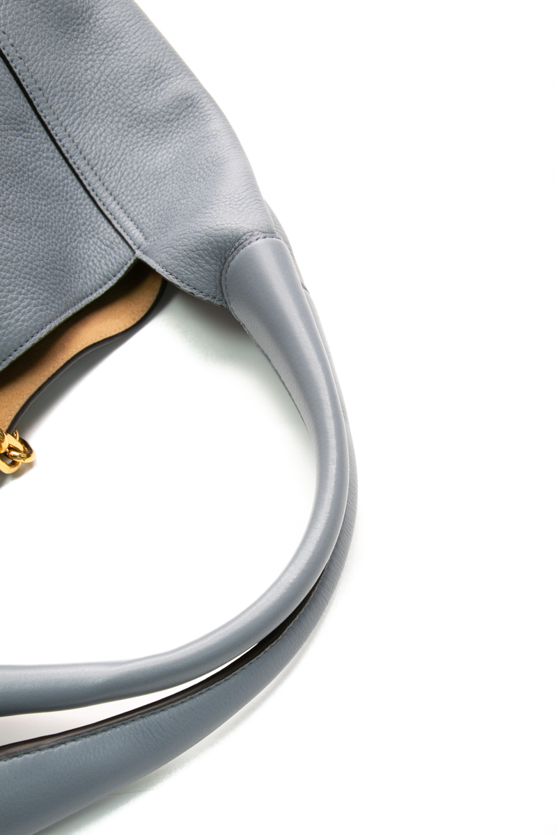 Maxi Softbit Shoulder Bag