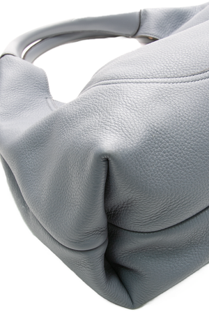 Maxi Softbit Shoulder Bag