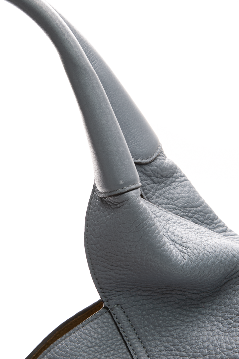 Maxi Softbit Shoulder Bag
