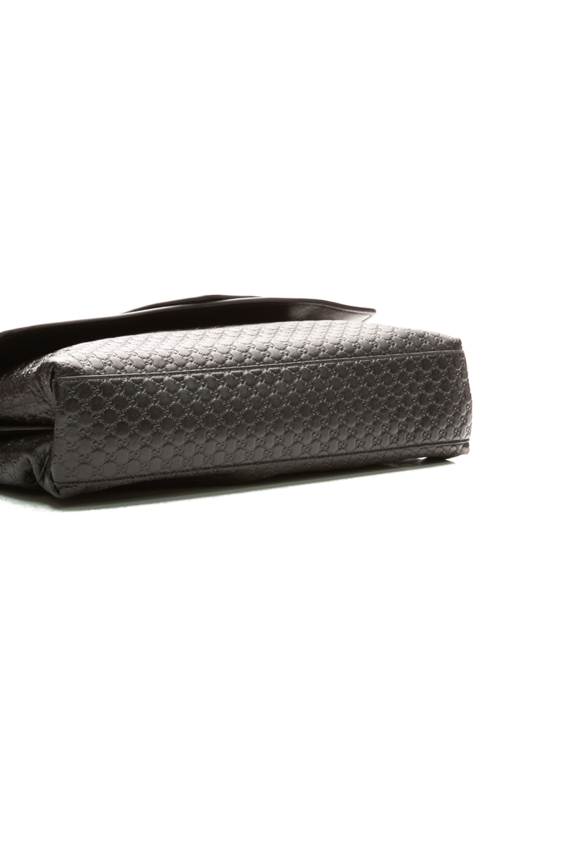 Large Chain Shoulder Bag