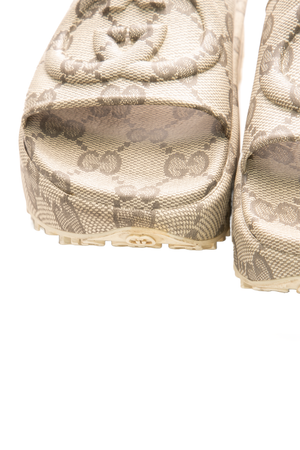 Cubic Rubber Platform Slides- Size 40