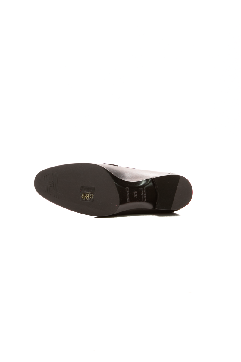 Paris Loafers - Size 37.5