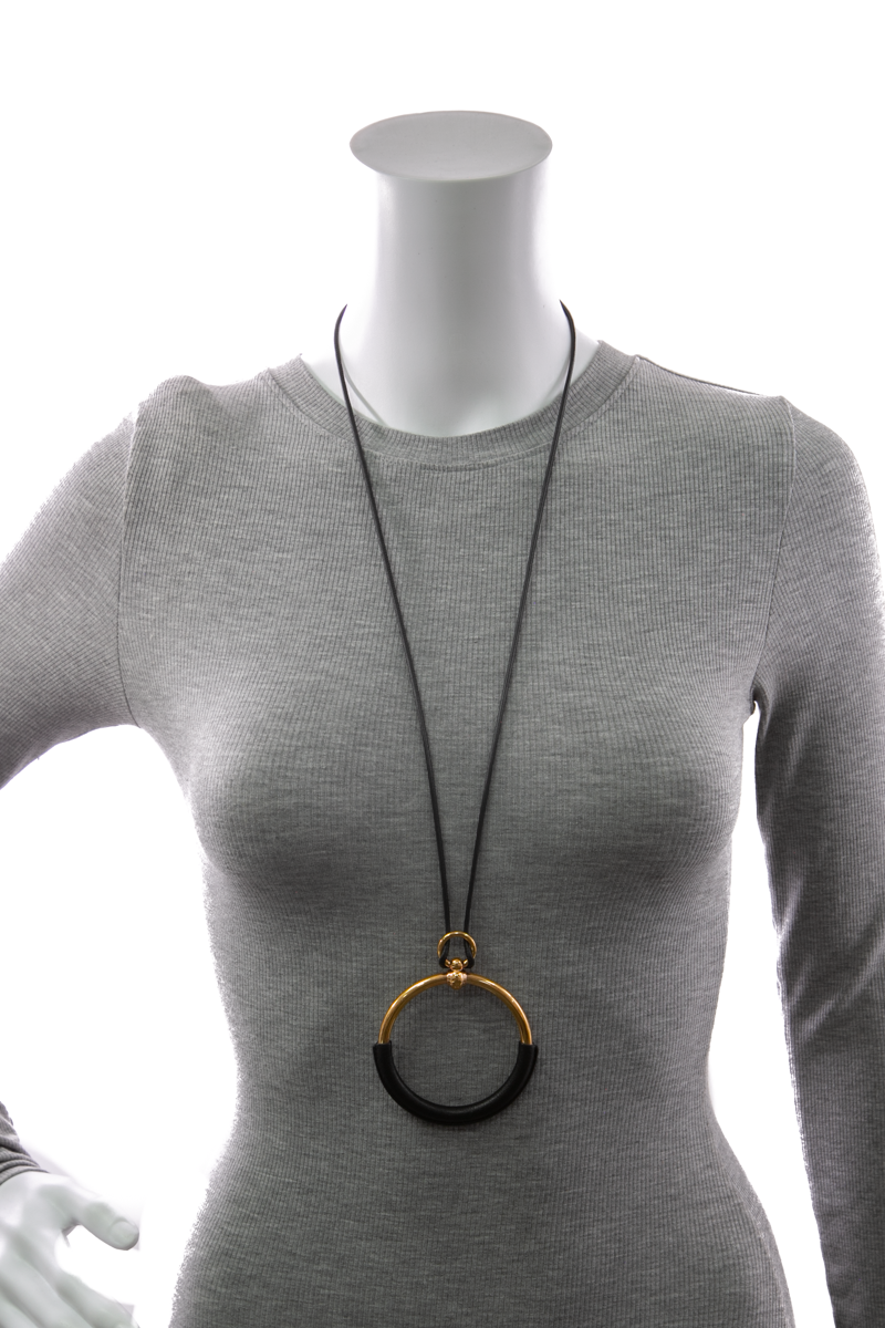 Loop Necklace
