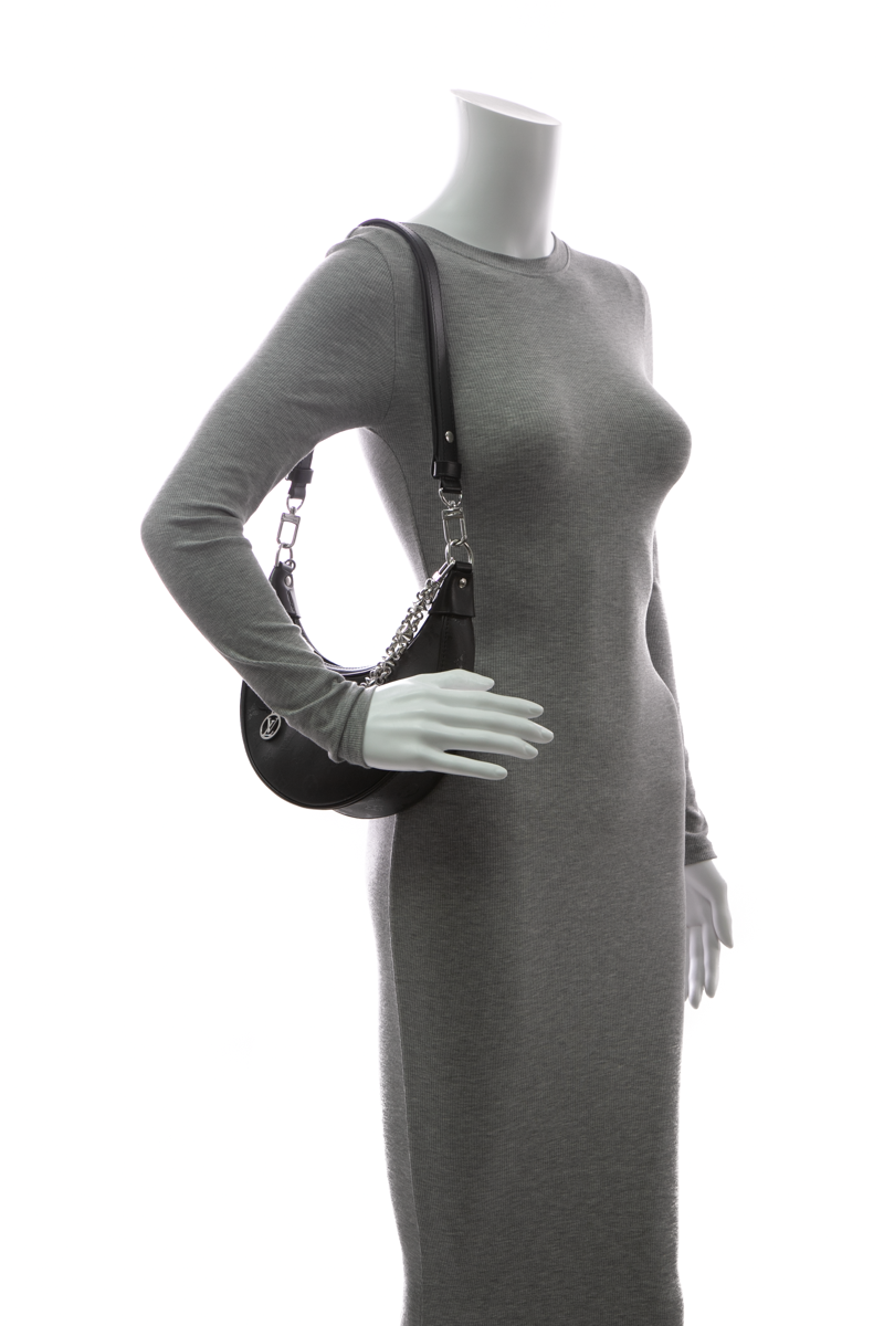 Louis-Vuitton-Loop-PM-Bag-293526