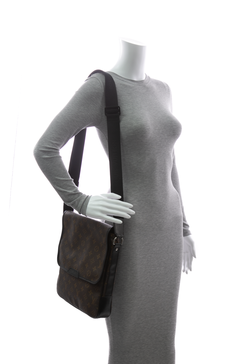 Louis-Vuitton-Men's-Bass-MM-Bag-293949