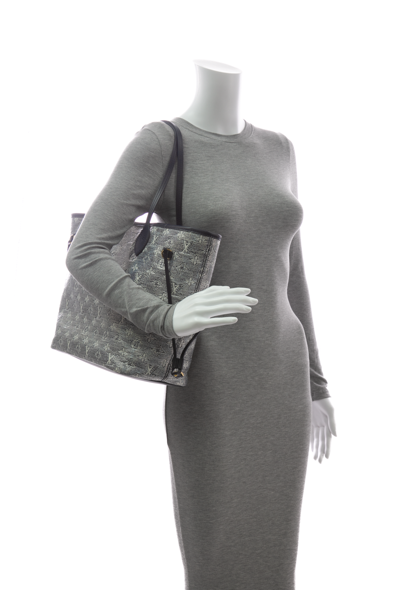 Louis-Vuitton-Monoglam-Neverfull-MM- Tote-Bag-294183