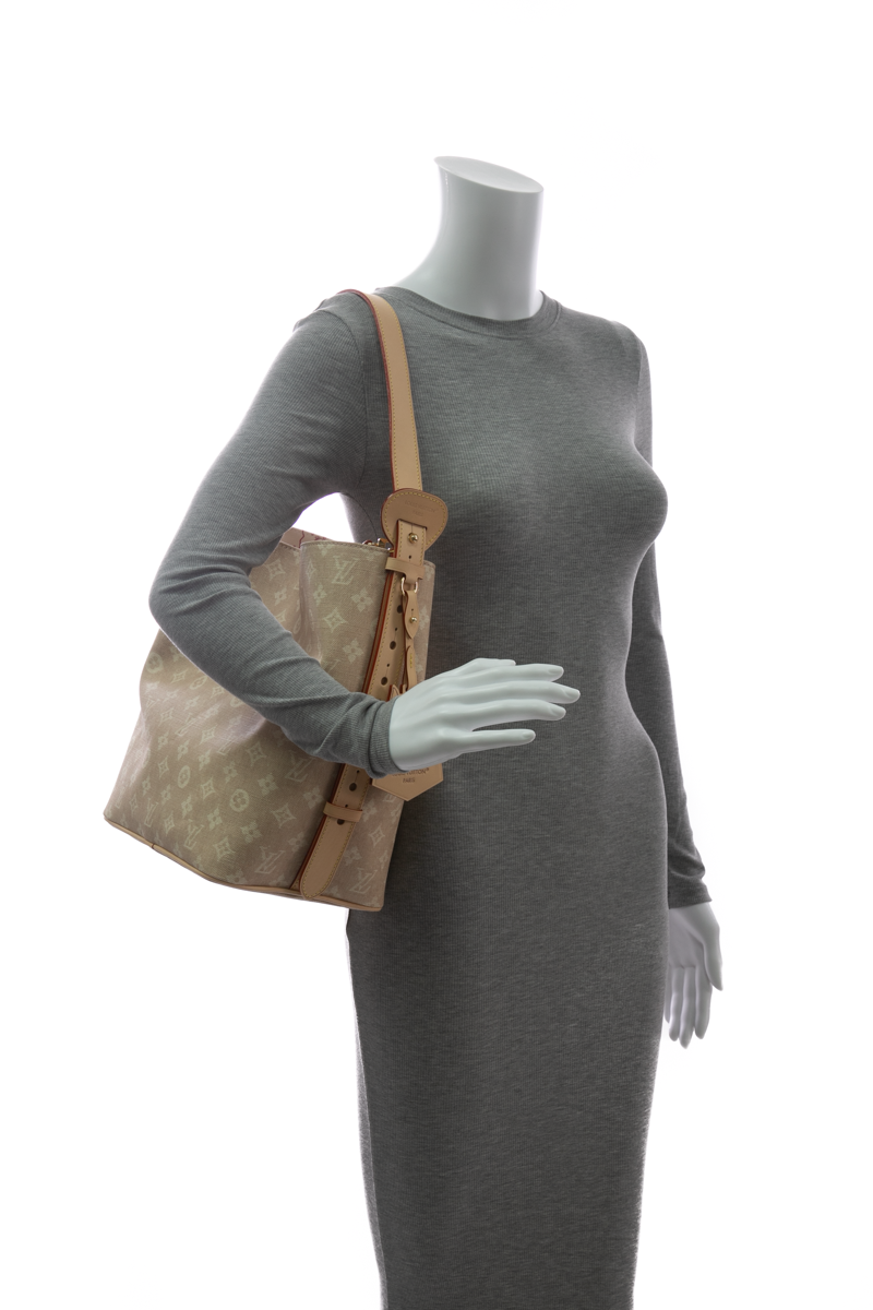 Louis-Vuitton-Meowgram-All-In-GM-294519