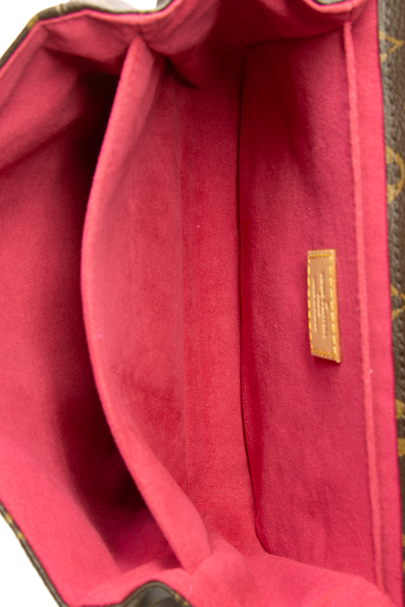 Patches Pochette Metis Bag