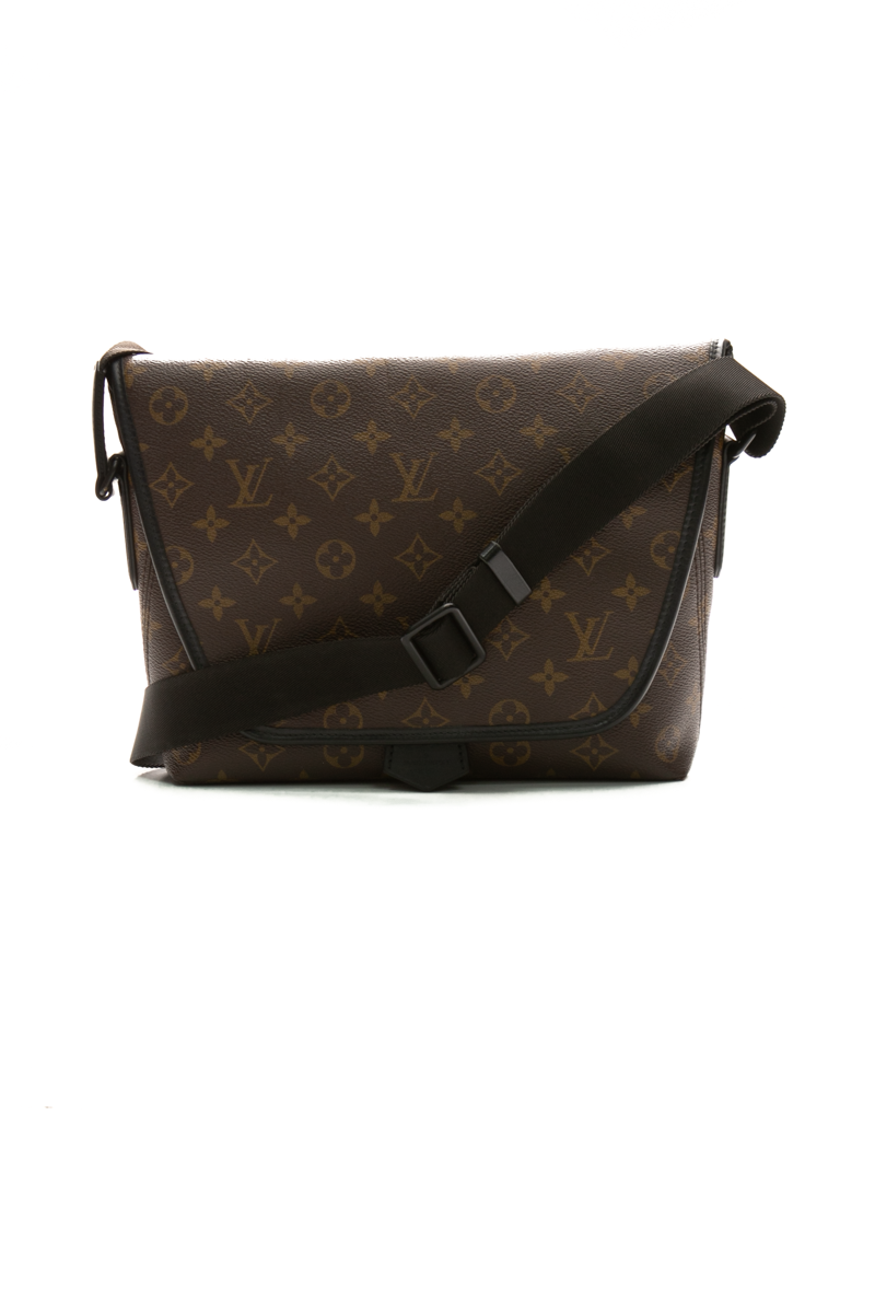 Louis-Vuitton-Magnetic-Messenger-295698