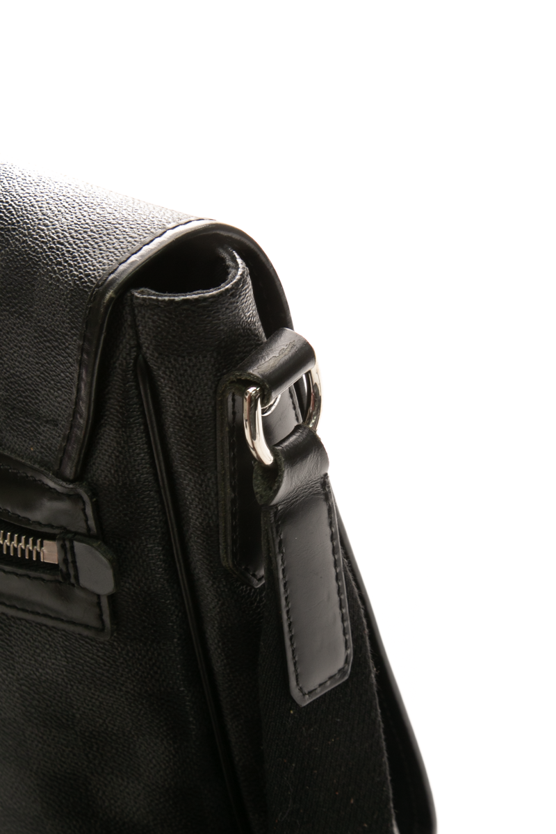 Men's Graphite MM Messenger