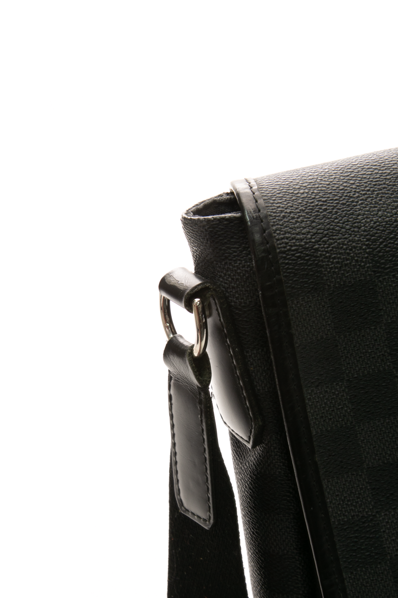 Men's Graphite MM Messenger