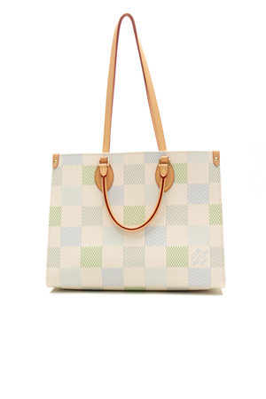 Louis-Vuitton-OntheGo-MM-Tote-Bag- Giant-Damier-Canvas-296563