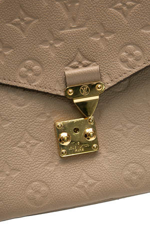 Pochette Metis Bag