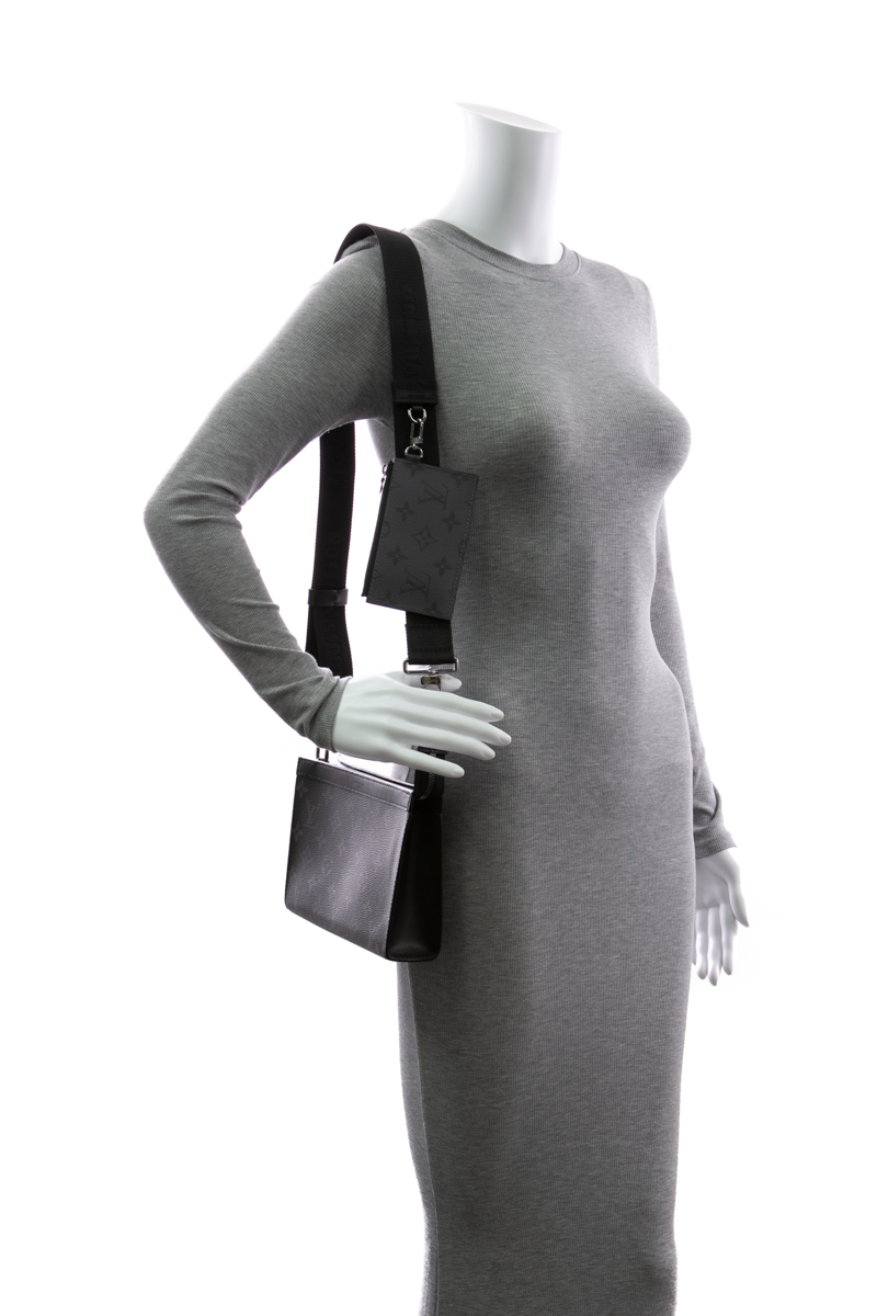 Gaston Wearable Wallet Bag