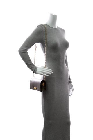 Louis-Vuitton-Wallet-On-Chain-Lily-297613