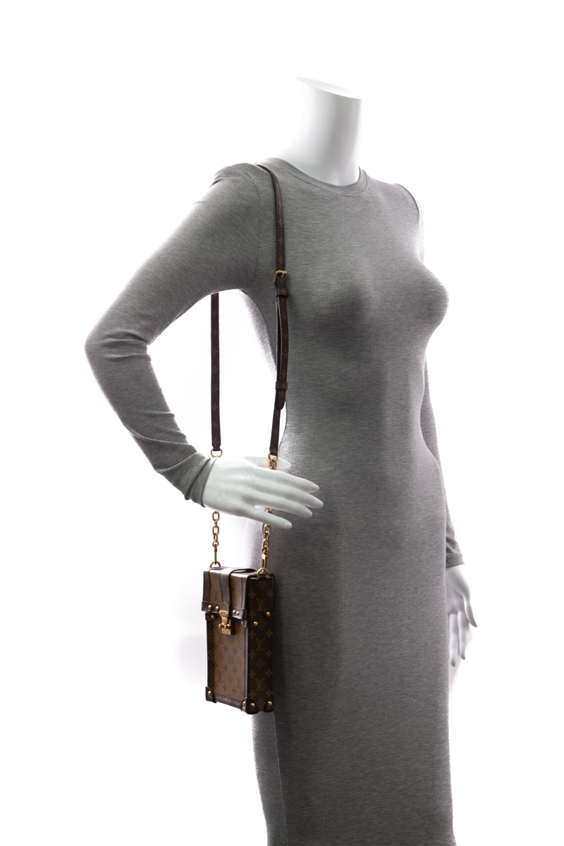 Louis-Vuitton-Vertical-Trunk-Pochette-297873