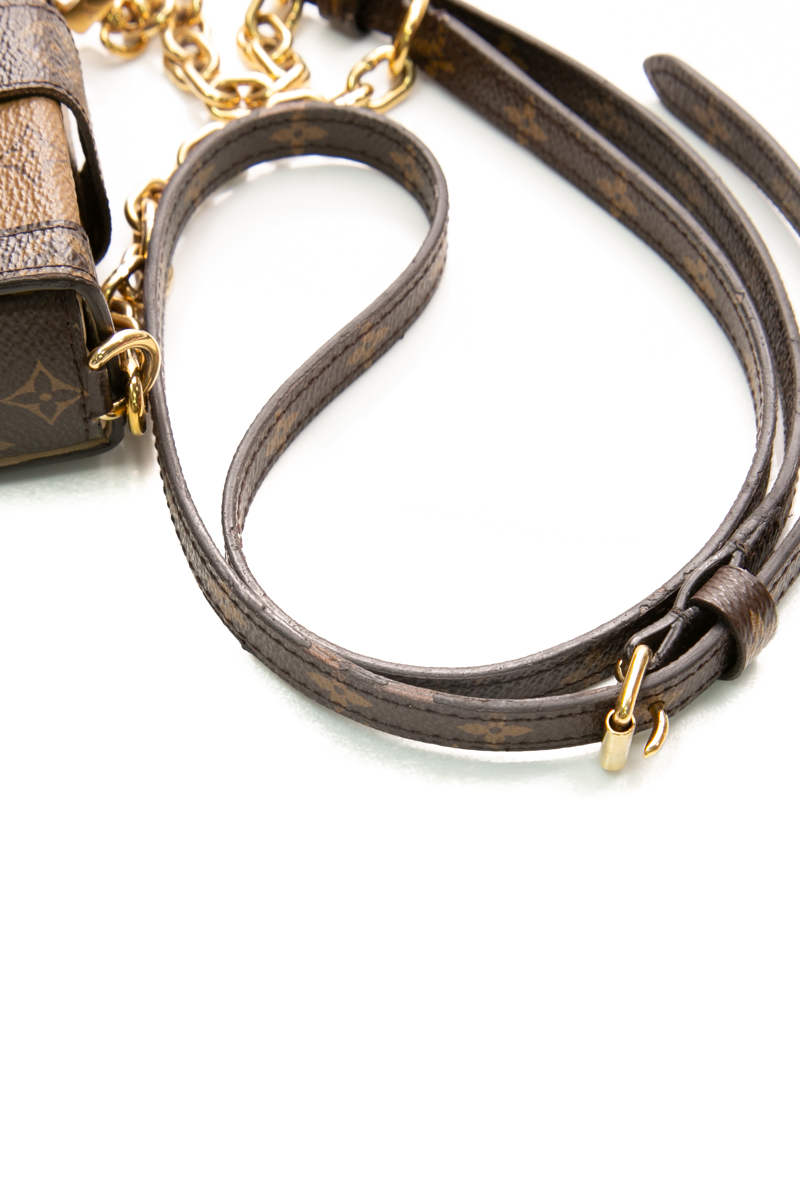 Vertical Trunk Pochette