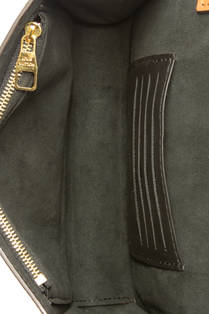 Dauphine Wallet on Chain