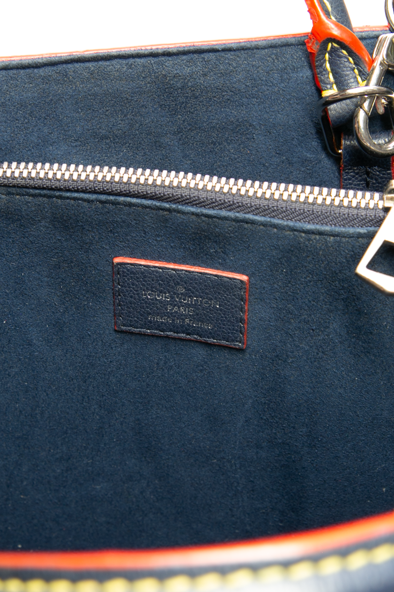 Twist Tote Bag