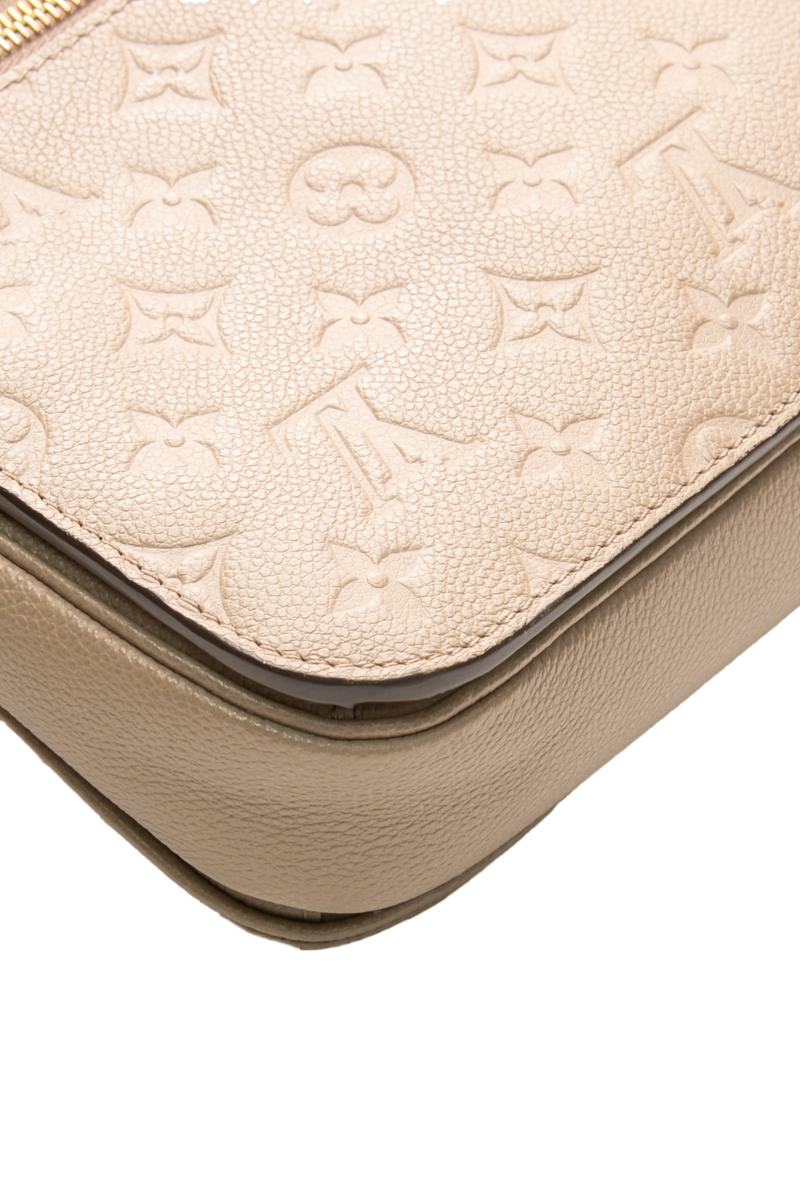 Pochette Metis Bag