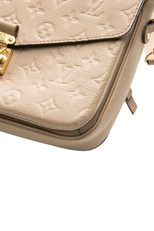 Pochette Metis Bag