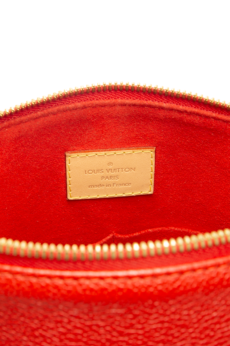 V MM Tote Bag