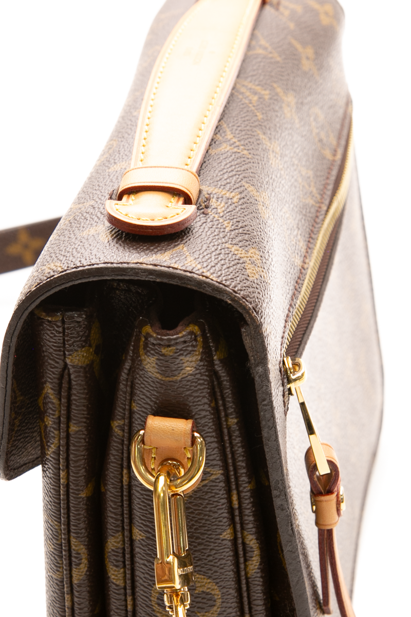 Pochette Metis Bag