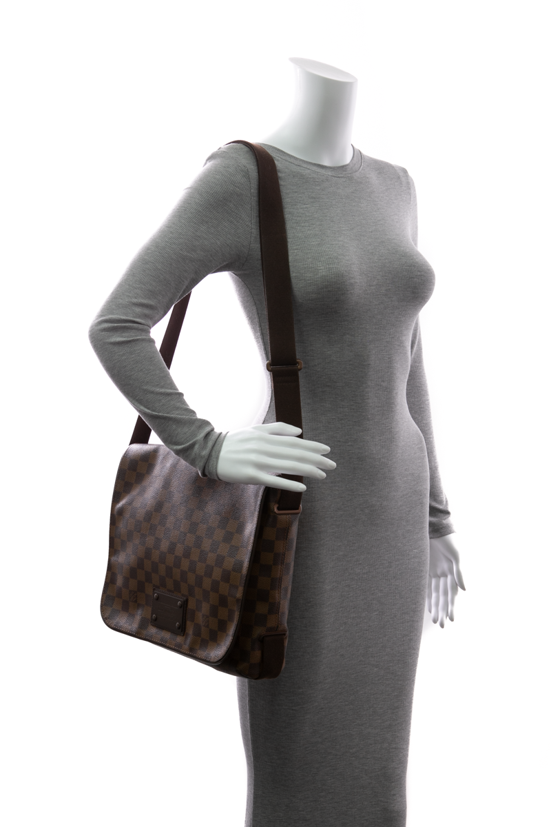 Brooklyn MM Messenger Bag