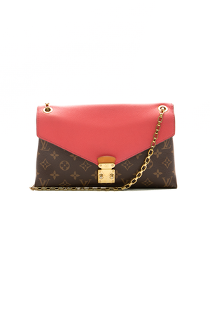Louis-Vuitton-Pallas-Chain-Bag-298909