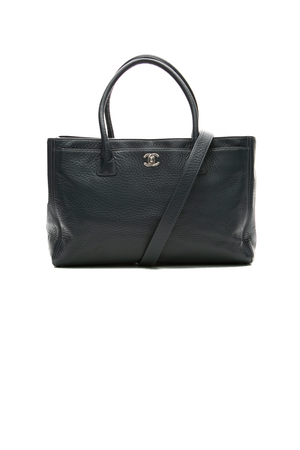 Chanel-Neo-Executive-Shopper-Tote-Bag-299003