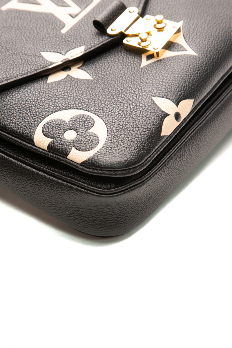 Pochette Metis Bag