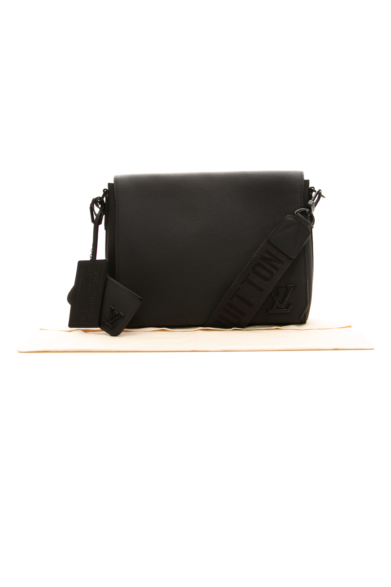 Aerogram Takeoff Messenger Bag