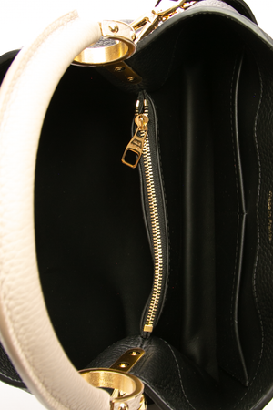 Capucines MM Bag