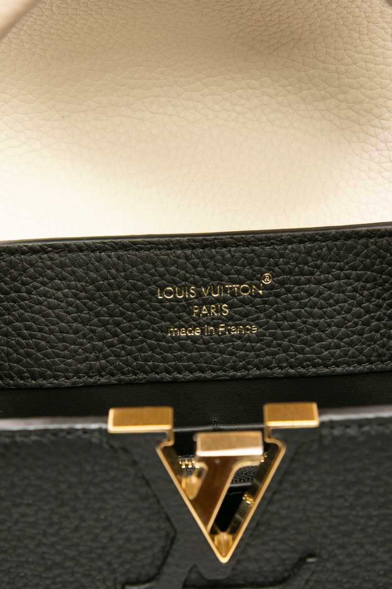 Capucines MM Bag