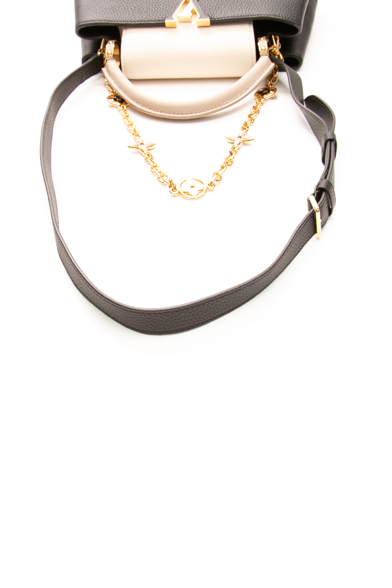 Capucines MM Bag