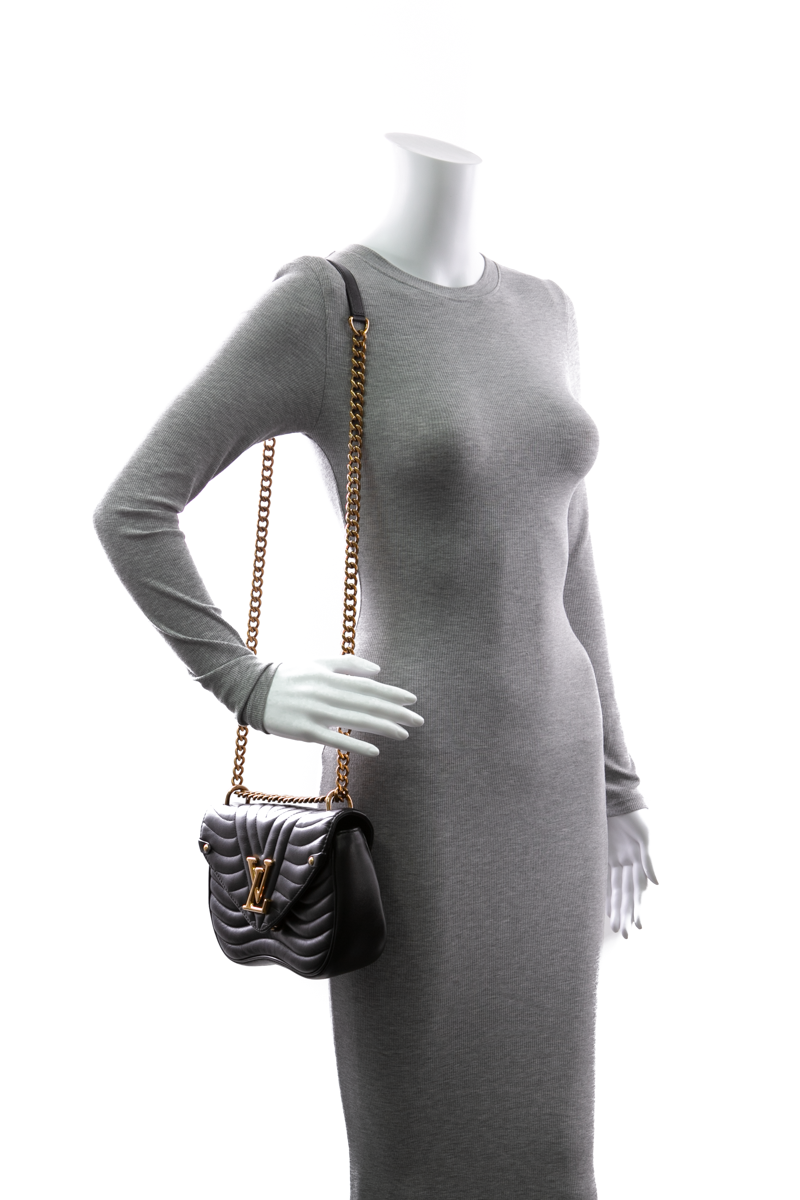 Louis-Vuitton-New-Wave-Chain-MM- Bag-299302 