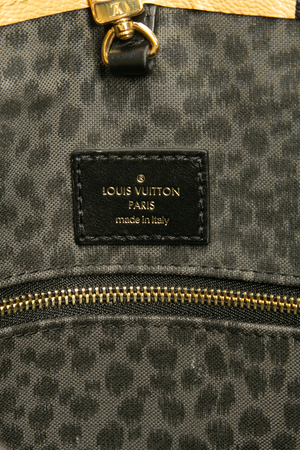 Wild At Heart OnTheGo GM Tote Bag